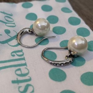 Stella and Dot pearl earrings